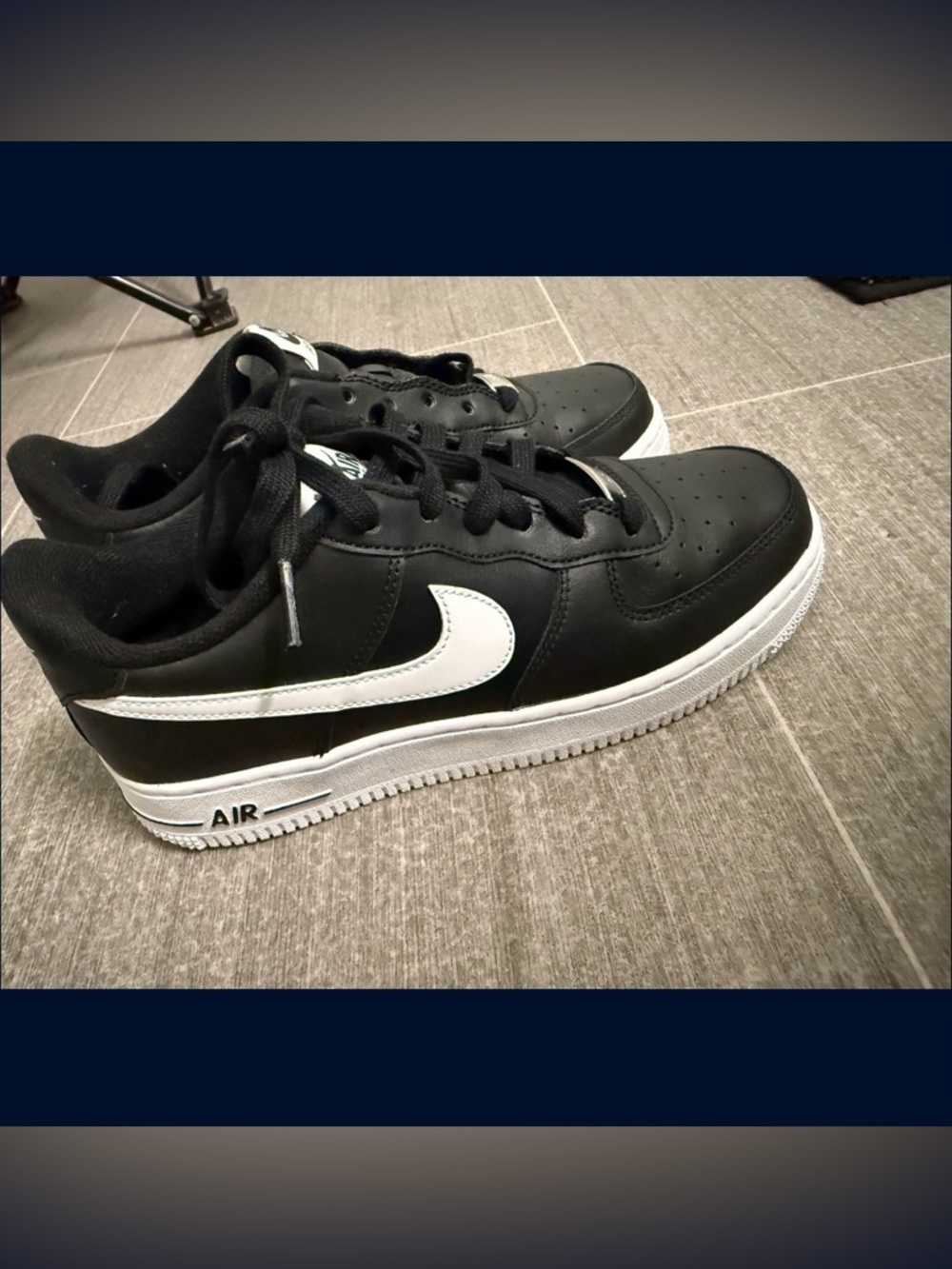Nike Black and White Low-Top Sneakers with Swoosh